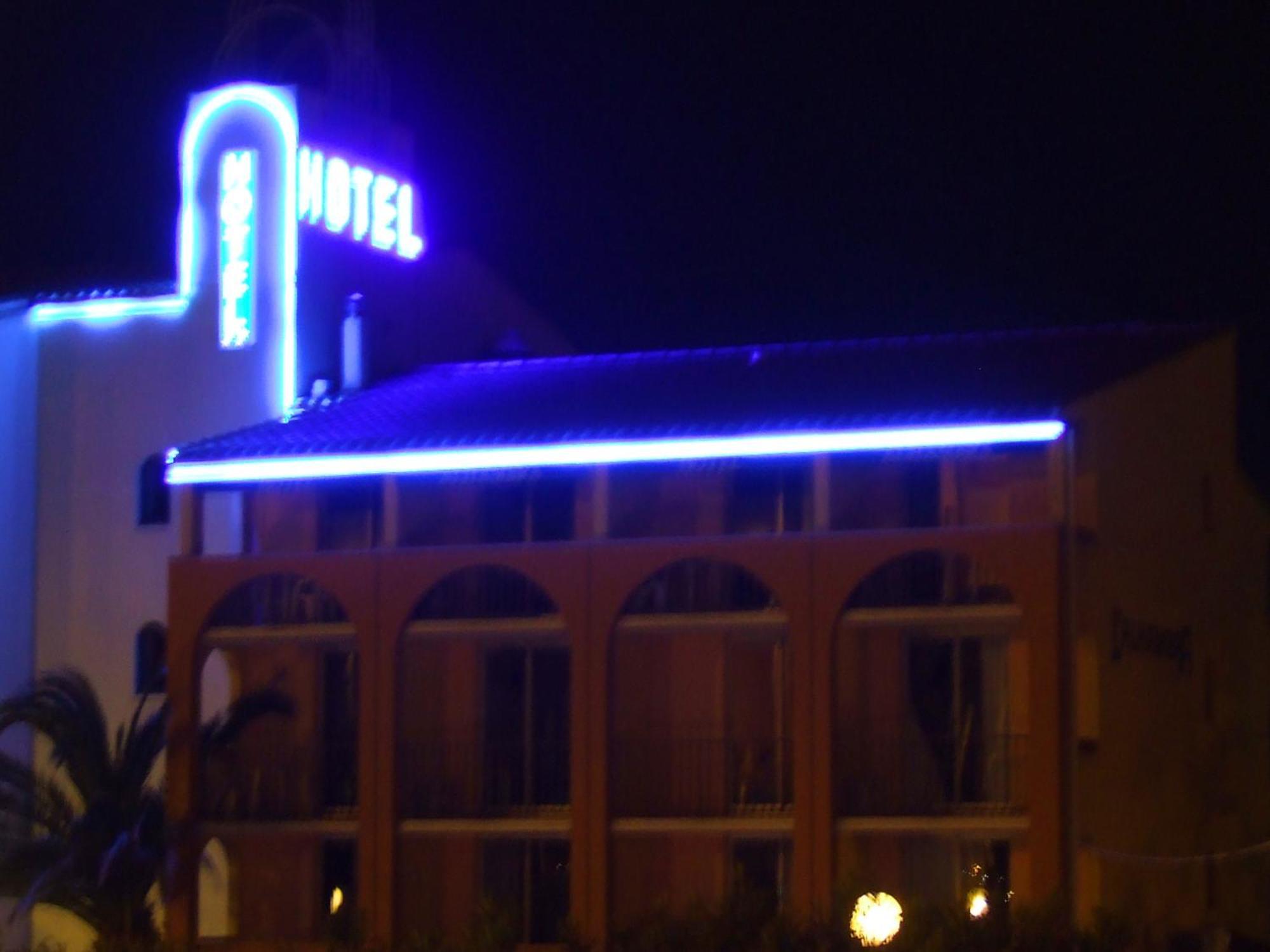 Hotel Alhambra Agde Exterior photo