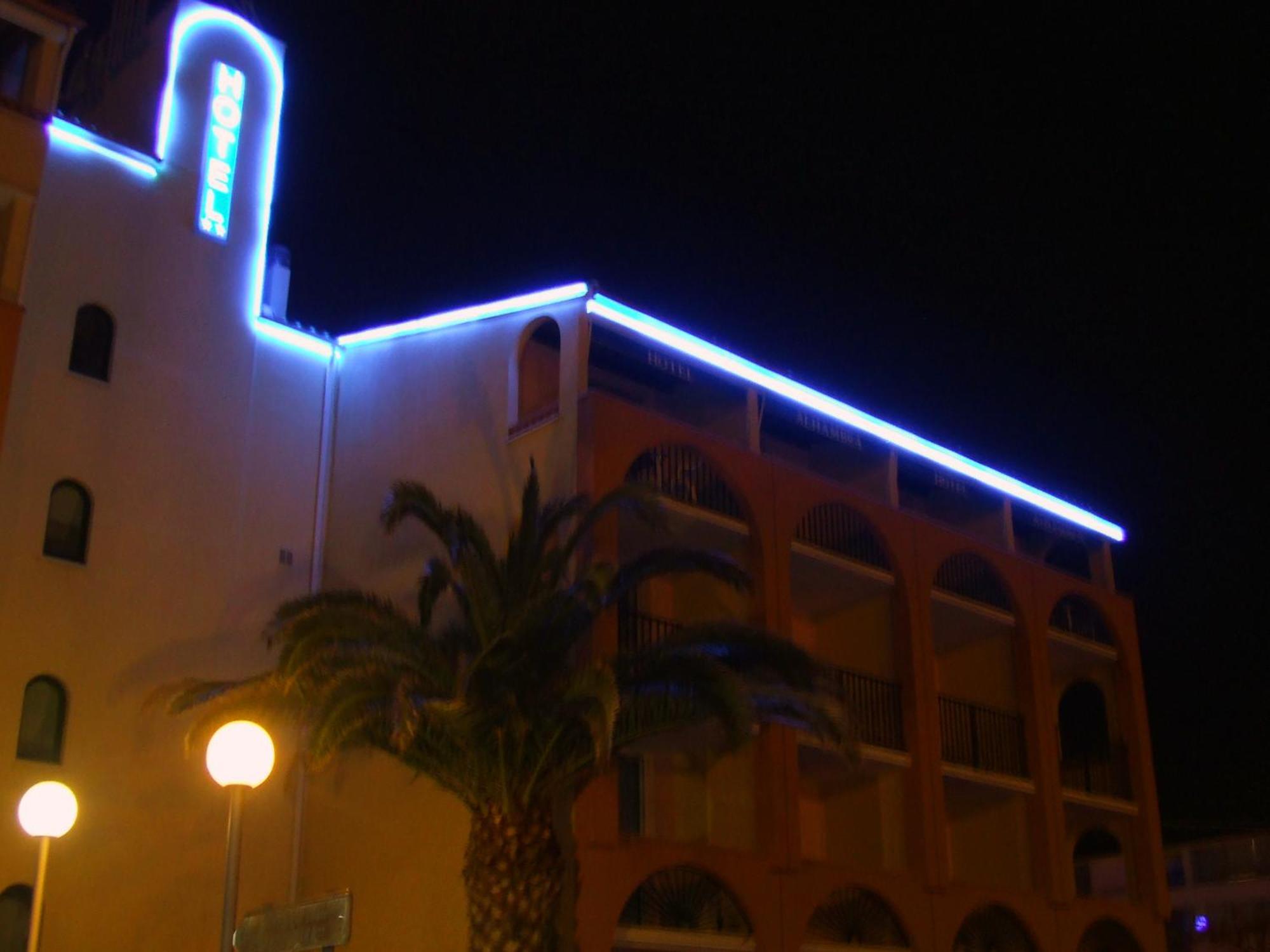 Hotel Alhambra Agde Exterior photo