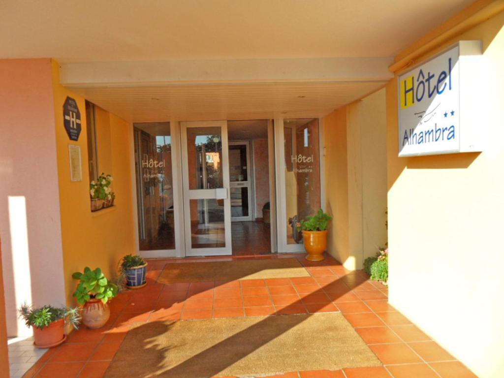 Hotel Alhambra Agde Exterior photo