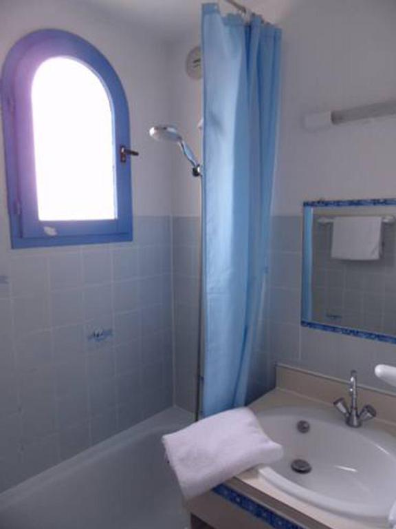 Hotel Alhambra Agde Room photo